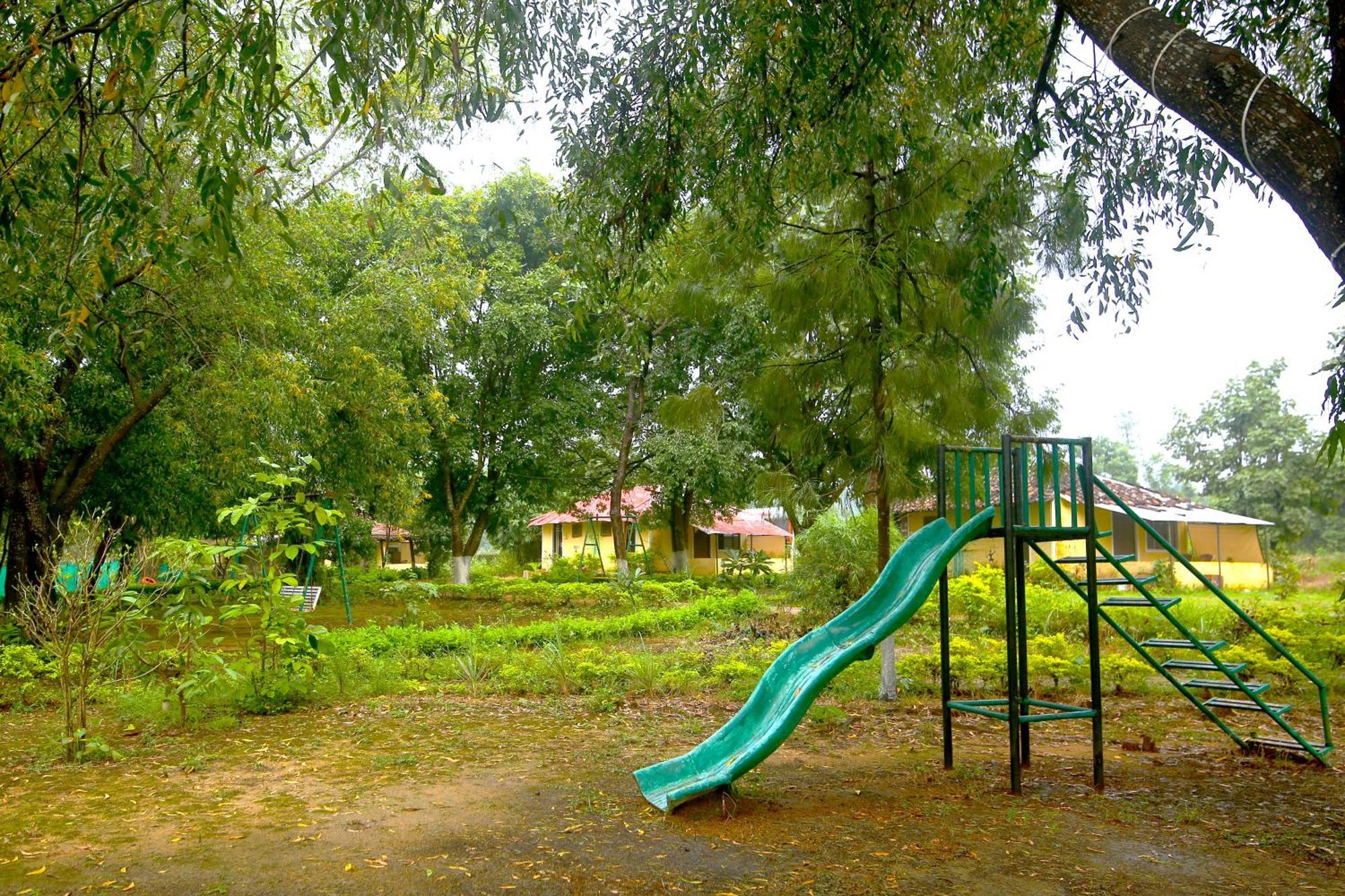 Tribal Wood Resort Dhanwar Bagian luar foto