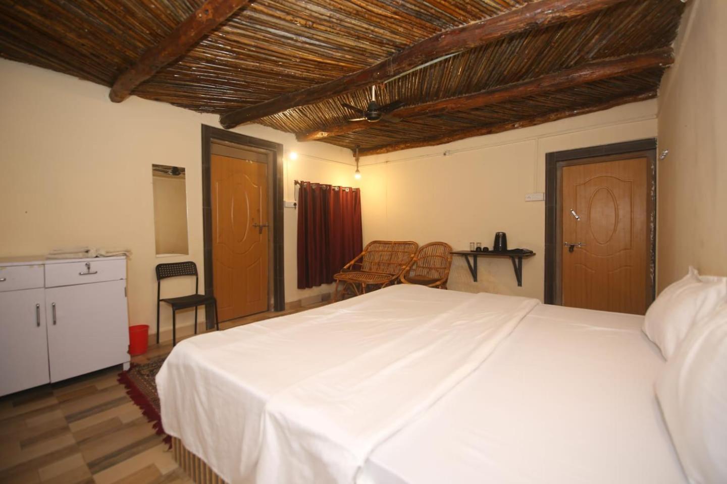 Tribal Wood Resort Dhanwar Bagian luar foto